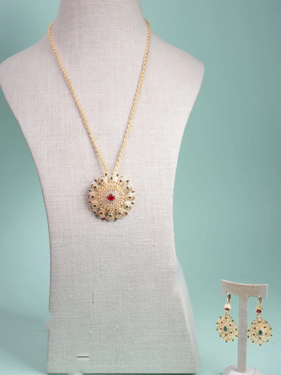 Medallion Pendant Set, Gold