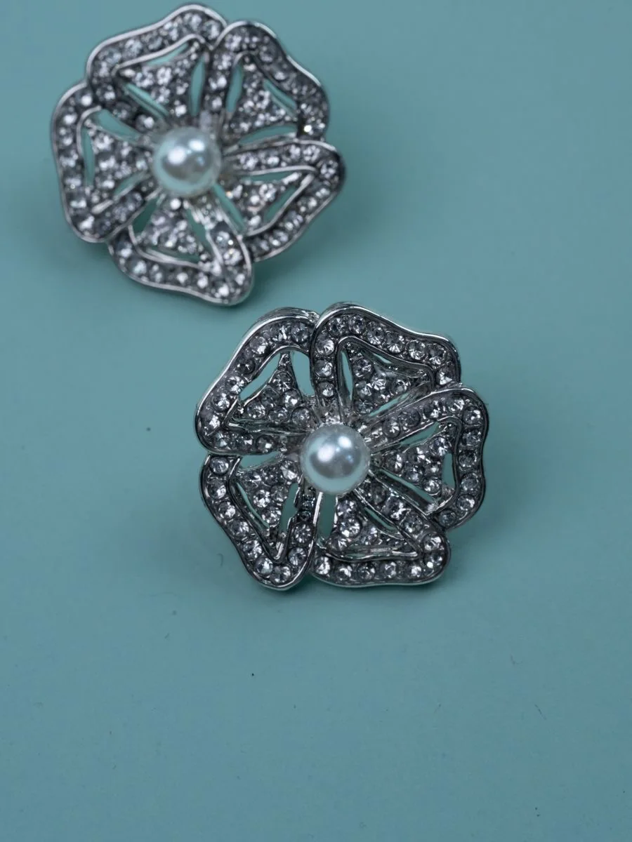 Flower Earrings with Pearl, Silver