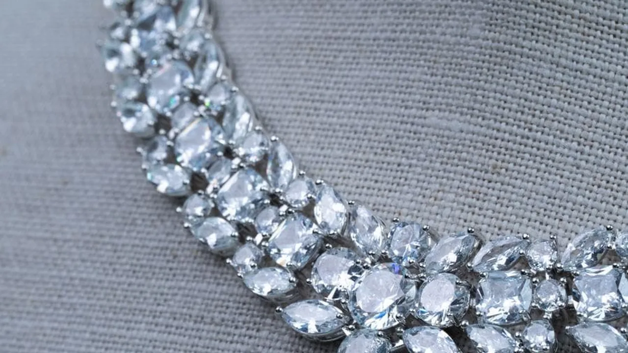 A silver multi-strand jewellery set